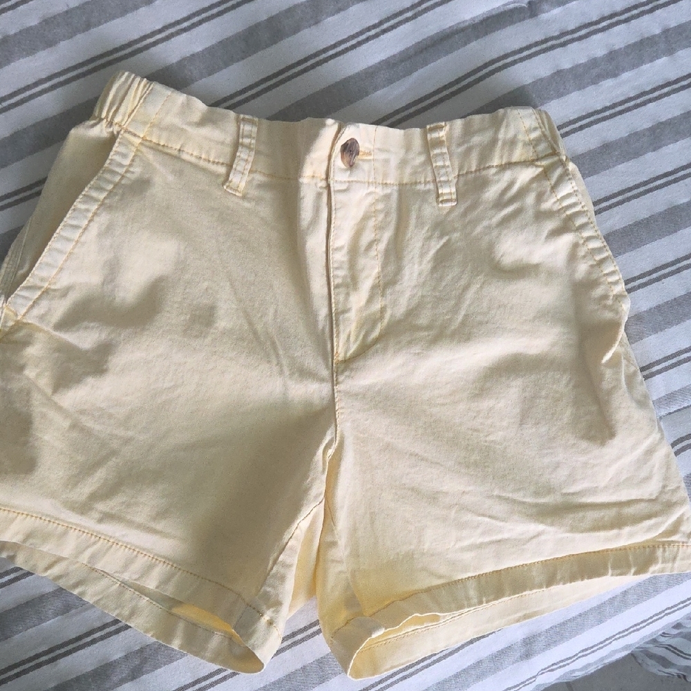 Old Navy Cream Bermuda Shorts Cotton Twill